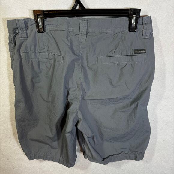 Columbia Men's Size 32 Flat Front 10" Inseam Cotton Gray Chino Shorts - Picture 2 of 7